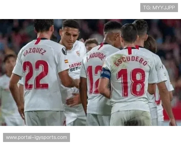 云达不莱梅快速反击与霍芬海姆高位逼抢的战术风格对比